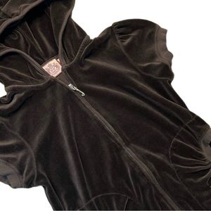Y2K, Juicy Couture, Chocolate Brown, Velour, Short Sleeve Zip Up.